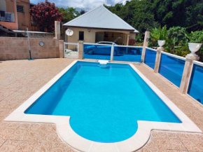 Appartement charmant à Le Gosier - 53 m² - Piscine partagée